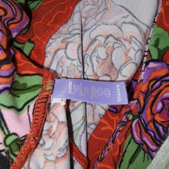 LuLaRoe Floral Skull and Roses Tall and Curvy Leggings Quirky Spooky - Picture 2 of 5